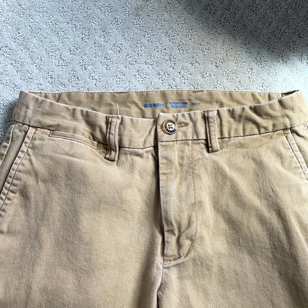 Guys old navy skinny khakis 28/30